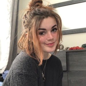 Meet your Posher, Hailey